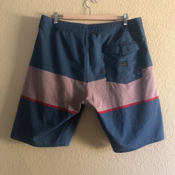 Volcom Stoneys Trunks - Picture 2 of 4